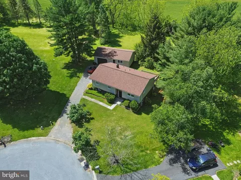 View/Area - 4202 Wolf Ct, Hampstead, MD 21074 photo 8 of 8