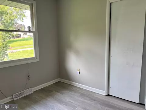 Bedroom - 4202 Wolf Ct, Hampstead, MD 21074 photo 3 of 5