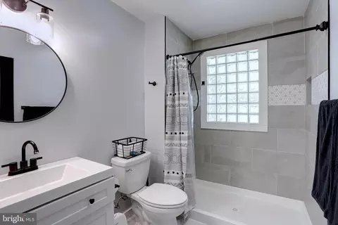 Bath - 3530 Baker Rd, Westminster, MD 21157 photo 3 of 5