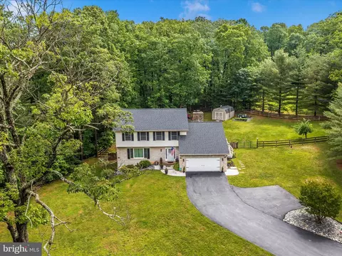 4024 Roop Rd, New Windsor, MD 21776