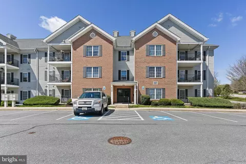 6518 Ridenour Way E #2D, Sykesville, MD 21784