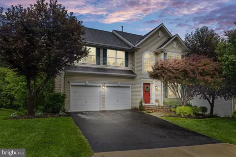 7662 Swallow Rd, Sykesville, MD 21784