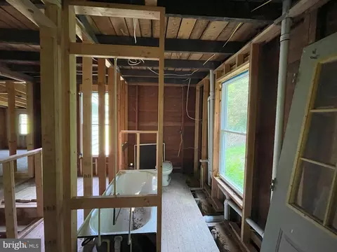 Bath - 521 Dutrow Rd, Westminster, MD 21157 photo 1 of 1