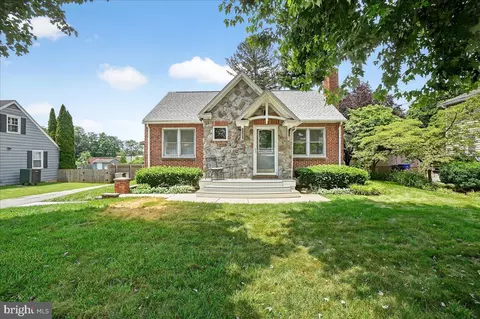 6350 Barnett Ave, Eldersburg, MD 21784