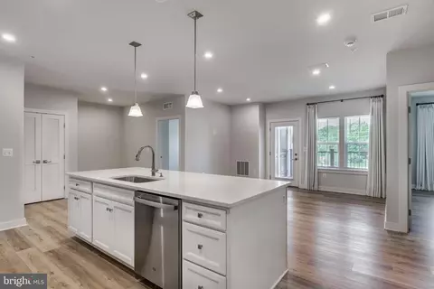 42 Liberty Rd #M, Sykesville, MD 21784