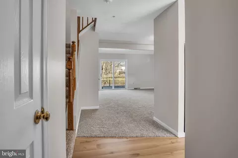 4660 Marksman Ct, Hampstead, MD 21074 photo 4