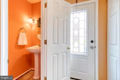 Entry Way - 4841 Hillock Ln, Hampstead, MD 21074 photo 1 of 1