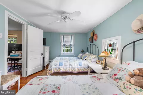 Bedroom - 2810 Hoffman Mill Rd, Hampstead, MD 21074 photo 1 of 8