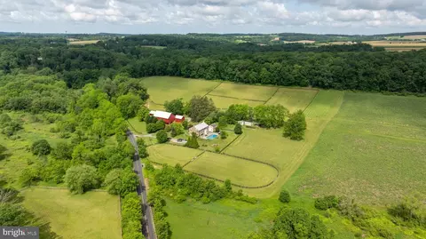 View/Area - 2810 Hoffman Mill Rd, Hampstead, MD 21074 photo 2 of 5