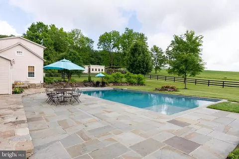 Exterior - 2810 Hoffman Mill Rd, Hampstead, MD 21074 photo 22 of 49