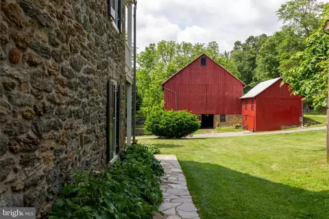 Exterior - 2810 Hoffman Mill Rd, Hampstead, MD 21074 photo 47 of 49