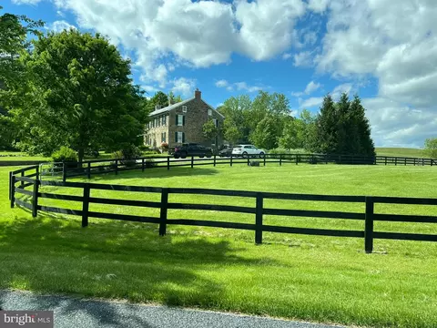 Exterior - 2810 Hoffman Mill Rd, Hampstead, MD 21074 photo 2 of 49
