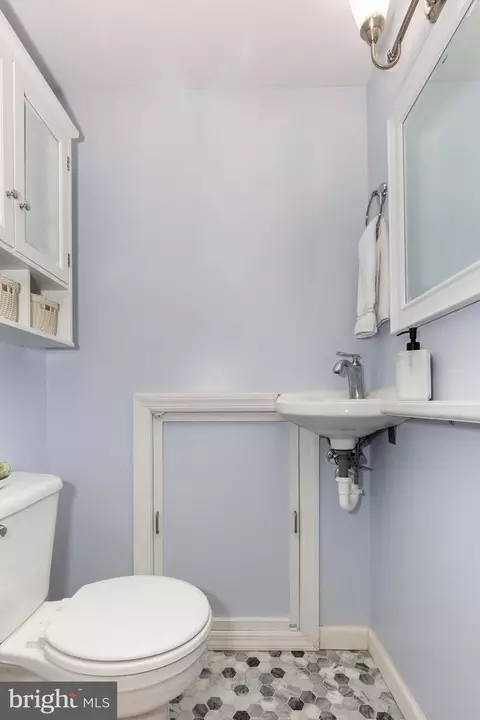 Bath - 680 Geneva Dr, Westminster, MD 21157 photo 3 of 3
