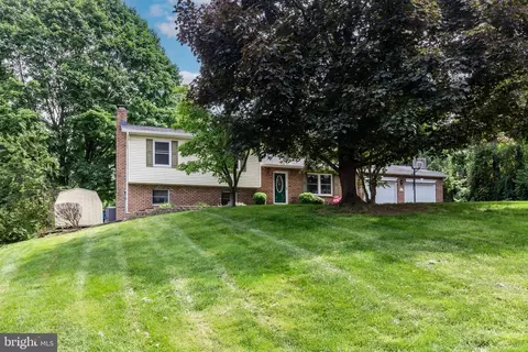 680 Geneva Dr, Westminster, MD 21157