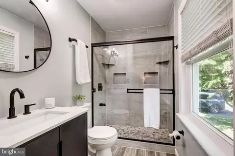 Bath - 680 Geneva Dr, Westminster, MD 21157 photo 1 of 3