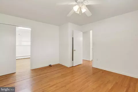 Bedroom - 900 Clearview Ave, Hampstead, MD 21074 photo 2 of 2