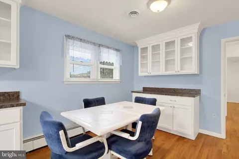 Dining - 900 Clearview Ave, Hampstead, MD 21074 photo 1 of 1
