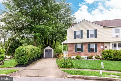 808 Young Ct, Westminster, MD 21158