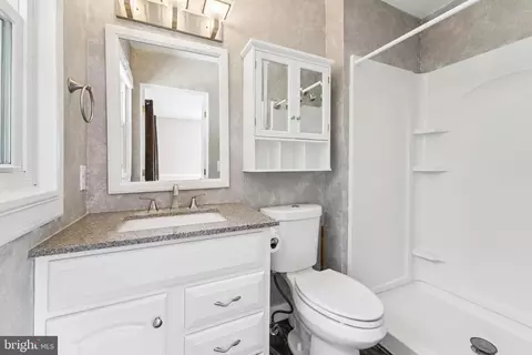 Bath - 69 Smith Ave, Westminster, MD 21157 photo 2 of 2