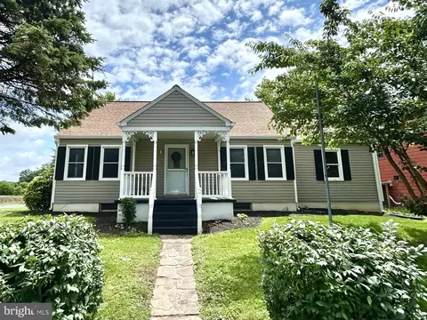 4717 Teeter Rd, Taneytown, MD 21787