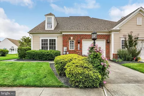152 Saddletop Dr #354, Taneytown, MD 21787