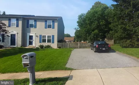 668 Johahn Dr, Westminster, MD 21158