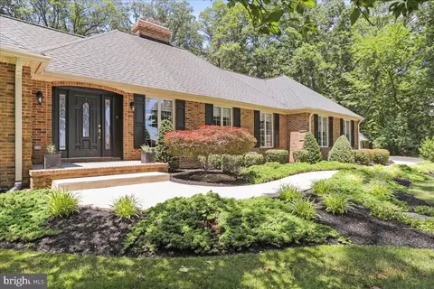 4906 Fleming Rd, Mount Airy, MD 21771 photo 2
