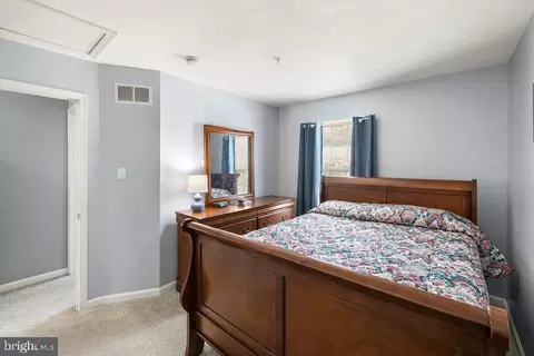 Bedroom - 1824 Upper Forde Ln, Hampstead, MD 21074 photo 5 of 6
