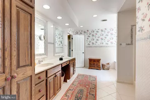 Bath - 1320 Topkapi Dr, Westminster, MD 21157 photo 5 of 6
