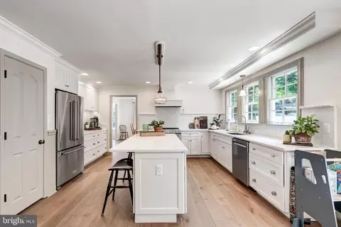 Kitchen - 1320 Topkapi Dr, Westminster, MD 21157 photo 4 of 8