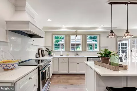 Kitchen - 1320 Topkapi Dr, Westminster, MD 21157 photo 2 of 8