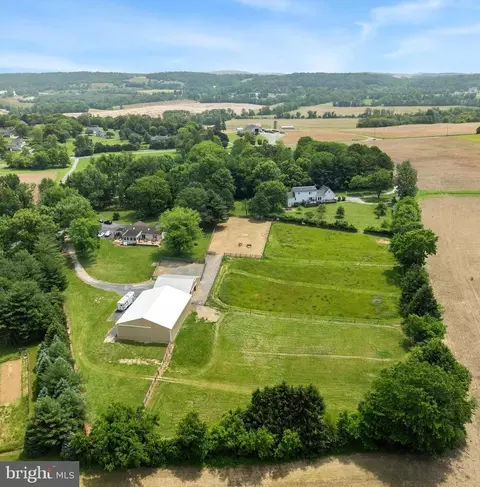 1392 Wakefield Valley Rd, New Windsor, MD 21776