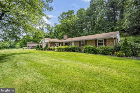 1039 Arnold Rd, Westminster, MD 21157