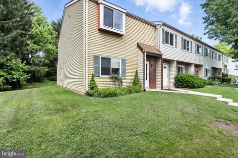 4306 White Oak Ct #4306, Hampstead, MD 21074