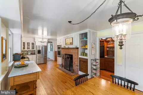 2 Greenvale Rd, Westminster, MD 21157 photo 4