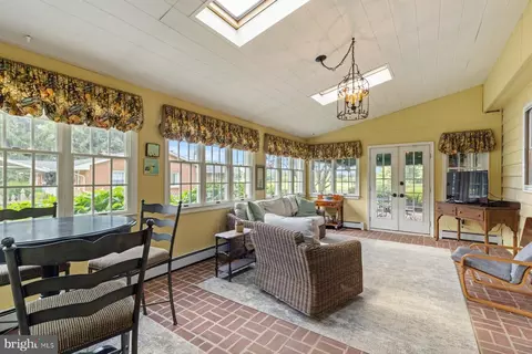 2 Greenvale Rd, Westminster, MD 21157 photo 7