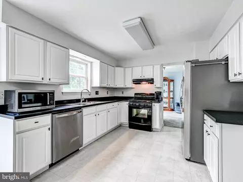 1885 Upper Forde Ln, Hampstead, MD 21074 photo 13