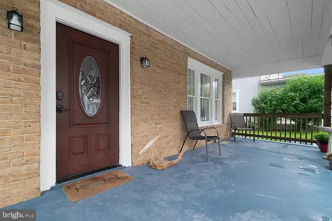 Exterior - 918 S Main St, Hampstead, MD 21074 photo 5 of 7