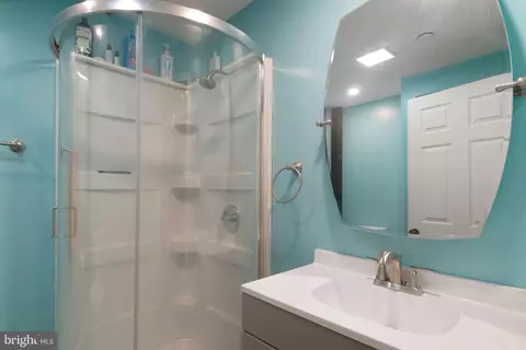 Bath - 918 S Main St, Hampstead, MD 21074 photo 1 of 2