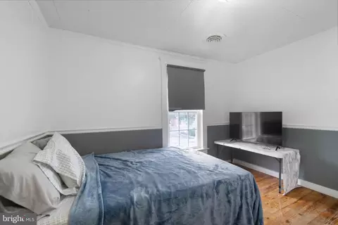 Bedroom - 918 S Main St, Hampstead, MD 21074 photo 4 of 5