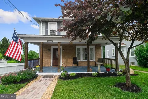 Exterior - 918 S Main St, Hampstead, MD 21074 photo 2 of 7