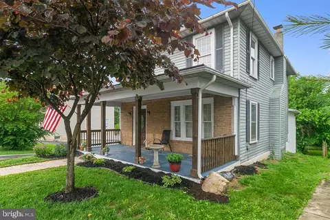 Exterior - 918 S Main St, Hampstead, MD 21074 photo 3 of 7