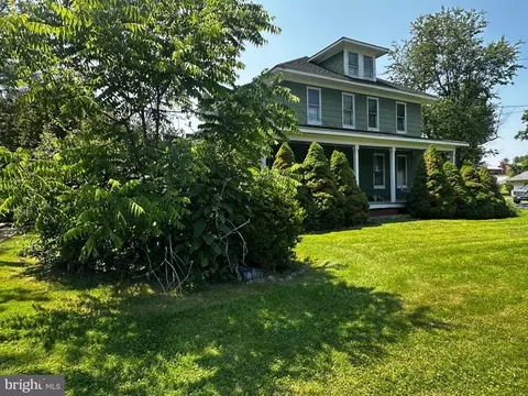 6504 Freedom Ave, Sykesville, MD 21784