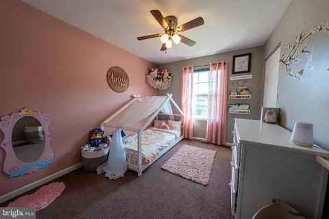Bedroom - 816 Windsor Dr, Westminster, MD 21158 photo 3 of 7