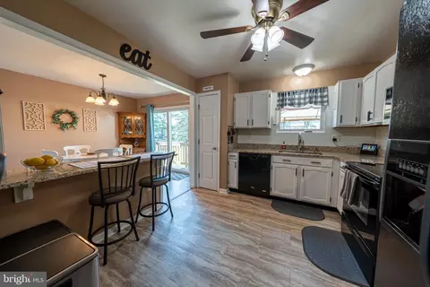 Kitchen - 816 Windsor Dr, Westminster, MD 21158 photo 2 of 2