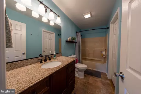 Bath - 816 Windsor Dr, Westminster, MD 21158 photo 1 of 2
