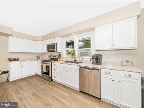 Kitchen - 1844 Albert Rill Rd, Hampstead, MD 21074 photo 2 of 4