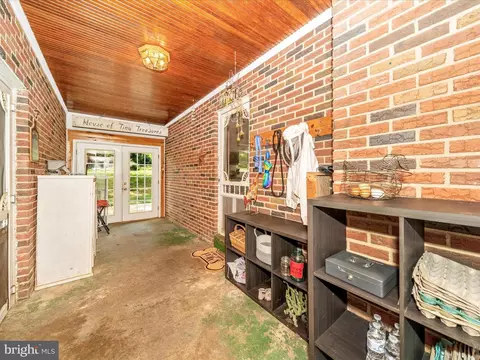 Entry Way - 1844 Albert Rill Rd, Hampstead, MD 21074 photo 4 of 4