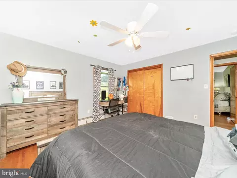 Bedroom - 1844 Albert Rill Rd, Hampstead, MD 21074 photo 4 of 15