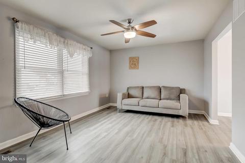 835 Snowfall Way, Westminster, MD 21157 photo 6